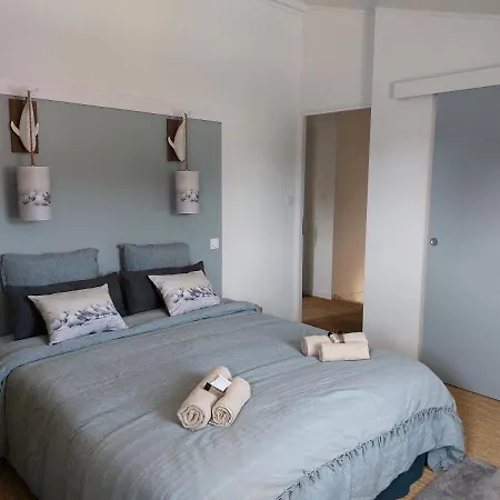 Holiday home Locations Nos Iles *
