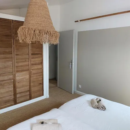 Locations Nos Iles Holiday home *