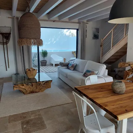 Locations Nos Iles Holiday home *