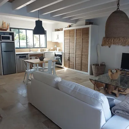 Holiday home Locations Nos Iles *
