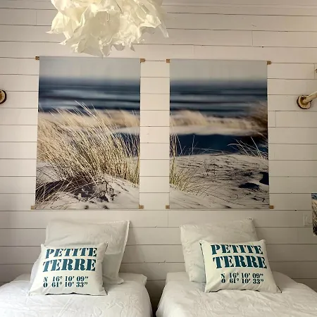 Holiday home Locations Nos Iles