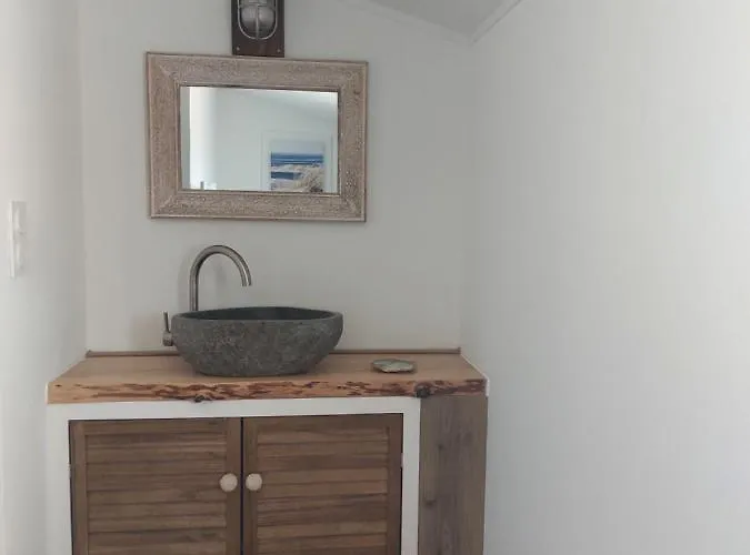 Locations Nos Iles * サン・ジャン·ド・モン