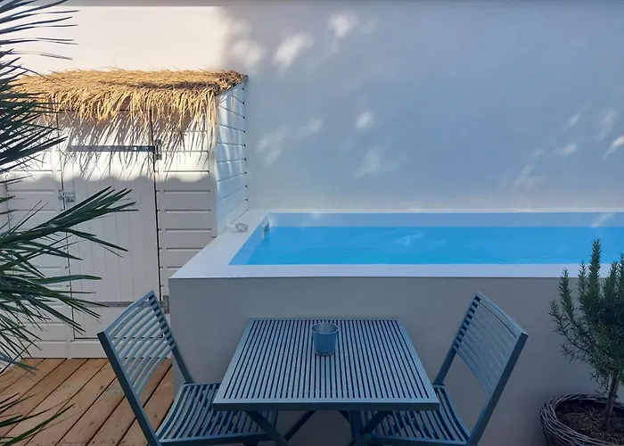 Locations Nos Iles 펜션 *