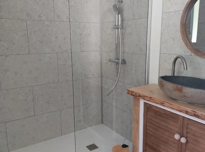 펜션 Locations Nos Iles 생장드몽